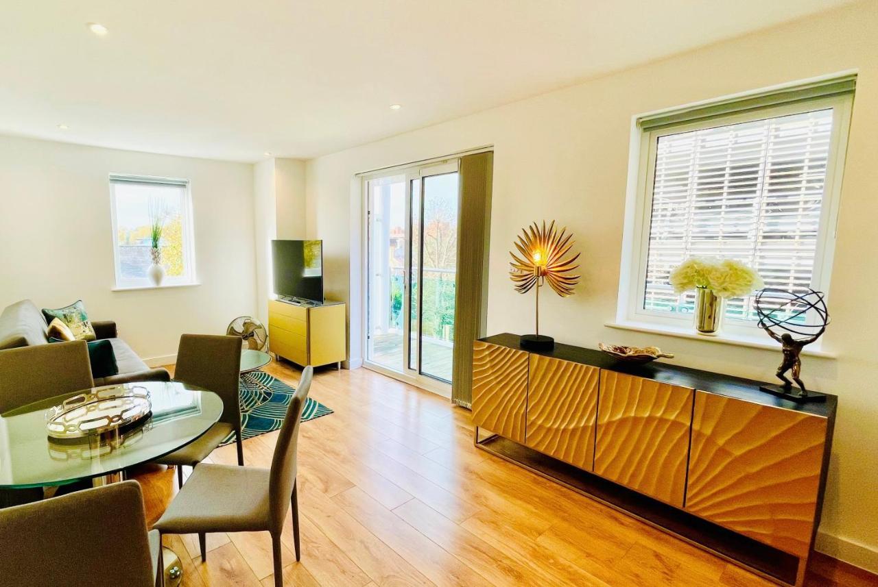 Urban Gem Apartment- Free Parking Enfield Buitenkant foto